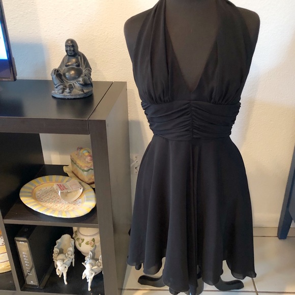 ABS Allen Schwartz Dresses & Skirts - ABS Evening Allen Schwartz Black Halter Dress 4